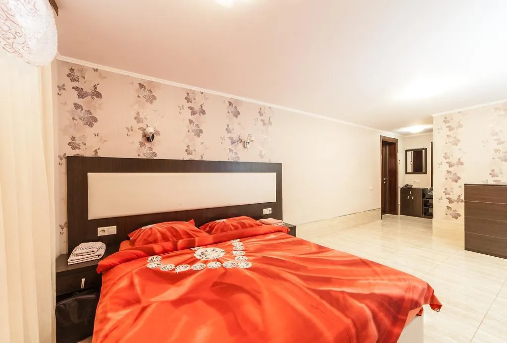 Apart-hotel Home Comfort Livoberezhna Iec Kiev